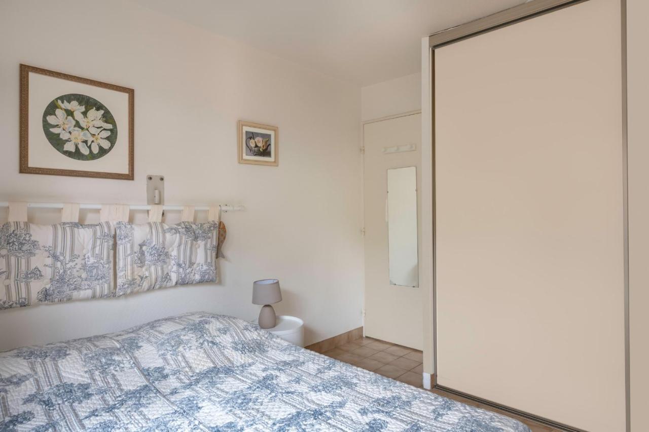 Rez-De-Terrasse Face Mer Pour 4 Personnes 波尔尼克 外观 照片